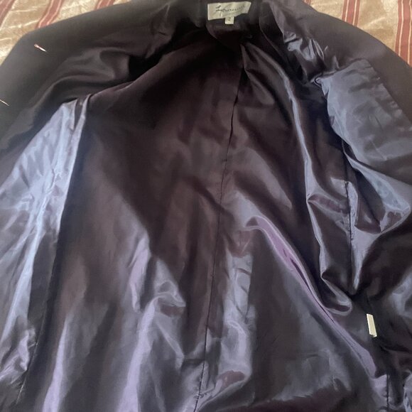 Hannah Extra Long Coat in Size 2. Burgundy, fully lined, lightweight - Picture 6 of 12